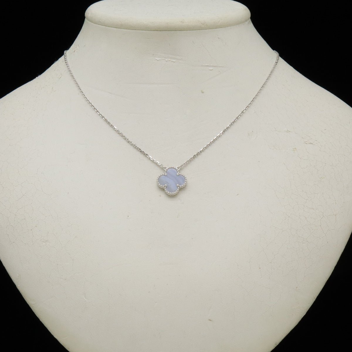 Van Cleef & Arpels Vintage Alhambra Chalcedony Necklace - Image 7