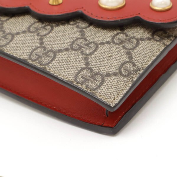 Gucci GG Supreme Pearl Chain Wallet Bag - Image 3