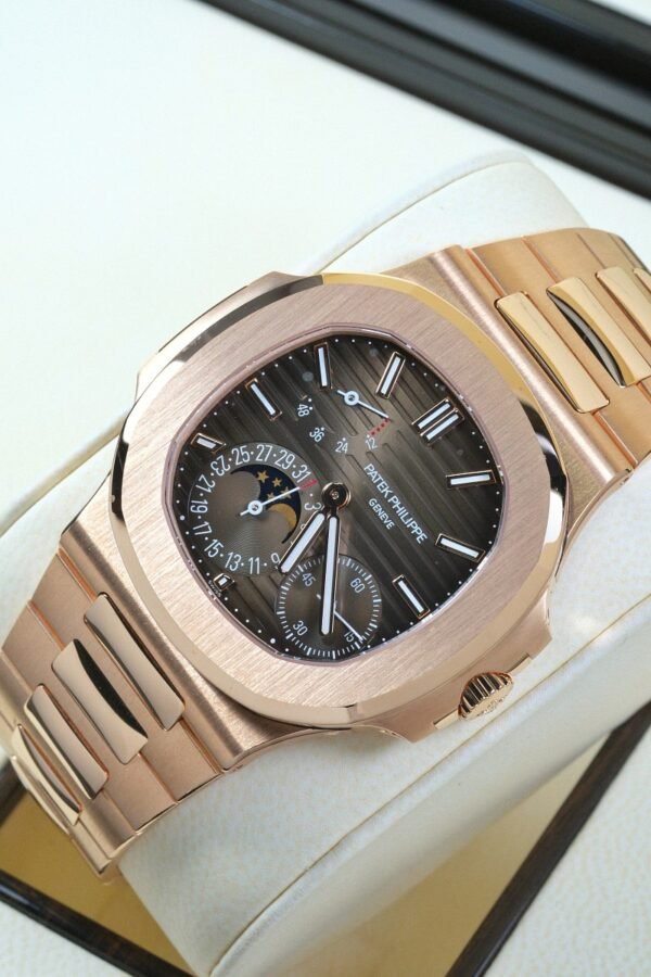 Patek Philippe Nautilus 18K Rose Gold Man's  Watch - Image 4