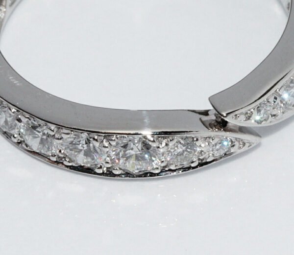 Van Cleef & Arpels Pt950 Diamond Acanthus Ring - Image 5