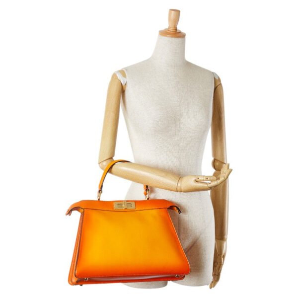 Fendi Peekaboo ISeeU Medium Leather Handbag 8BN321 - Image 9