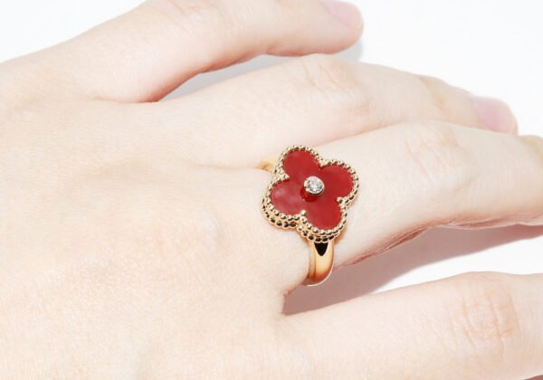 Van Cleef & Arpels K18YG Carnelian Ring - Image 6