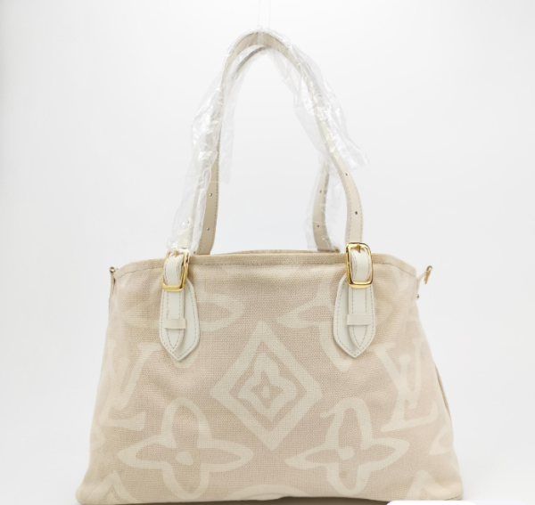 Preloved Louis Vuitton (LV) Tahitienne bag white 2008year 250211781058426 - Image 5