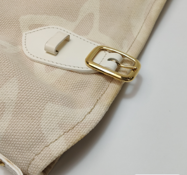 Preloved Louis Vuitton (LV) Tahitienne bag white 2008year 250211781058426 - Image 10