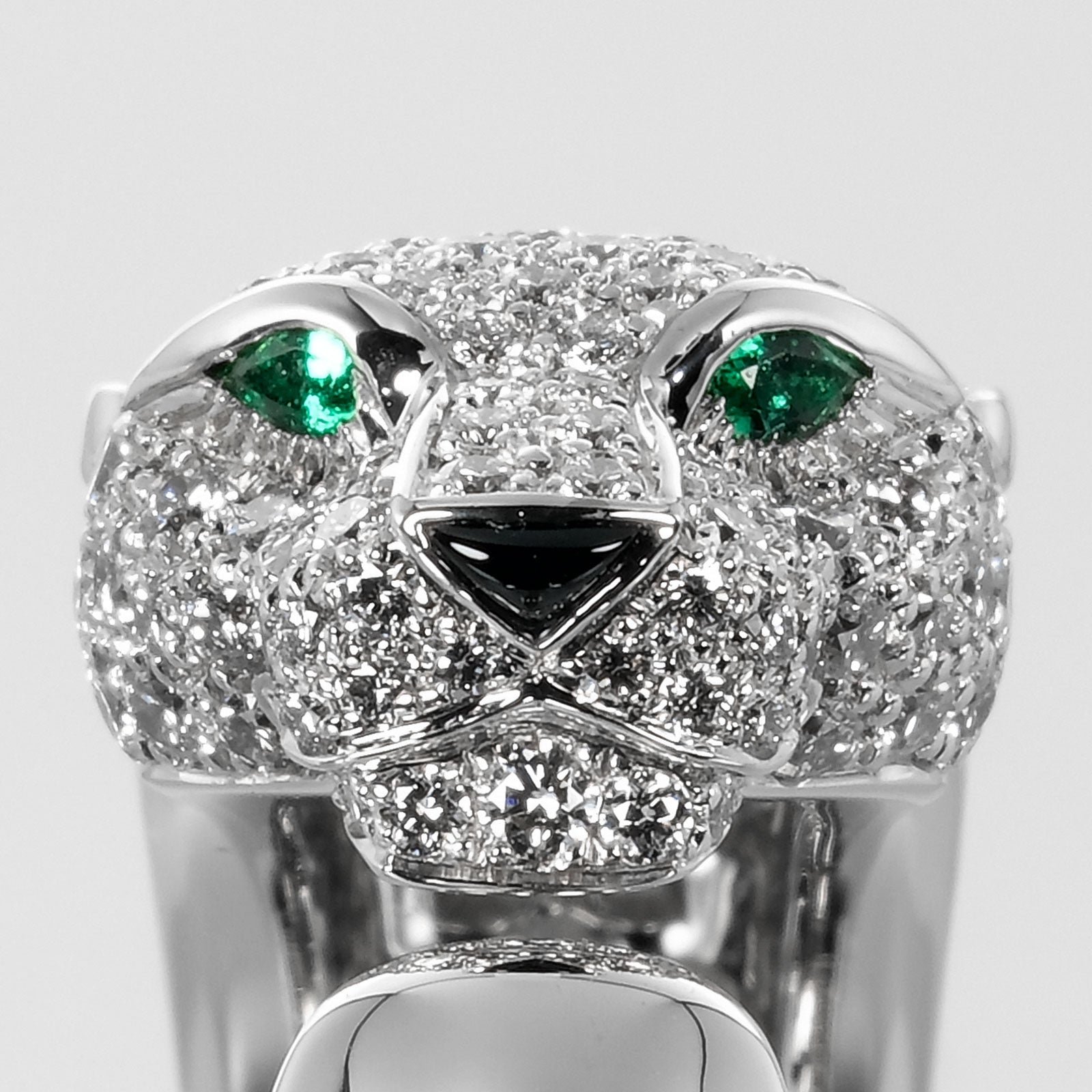 Cartier Panthere Ring K18 White Gold Diamond Emerald - Image 6