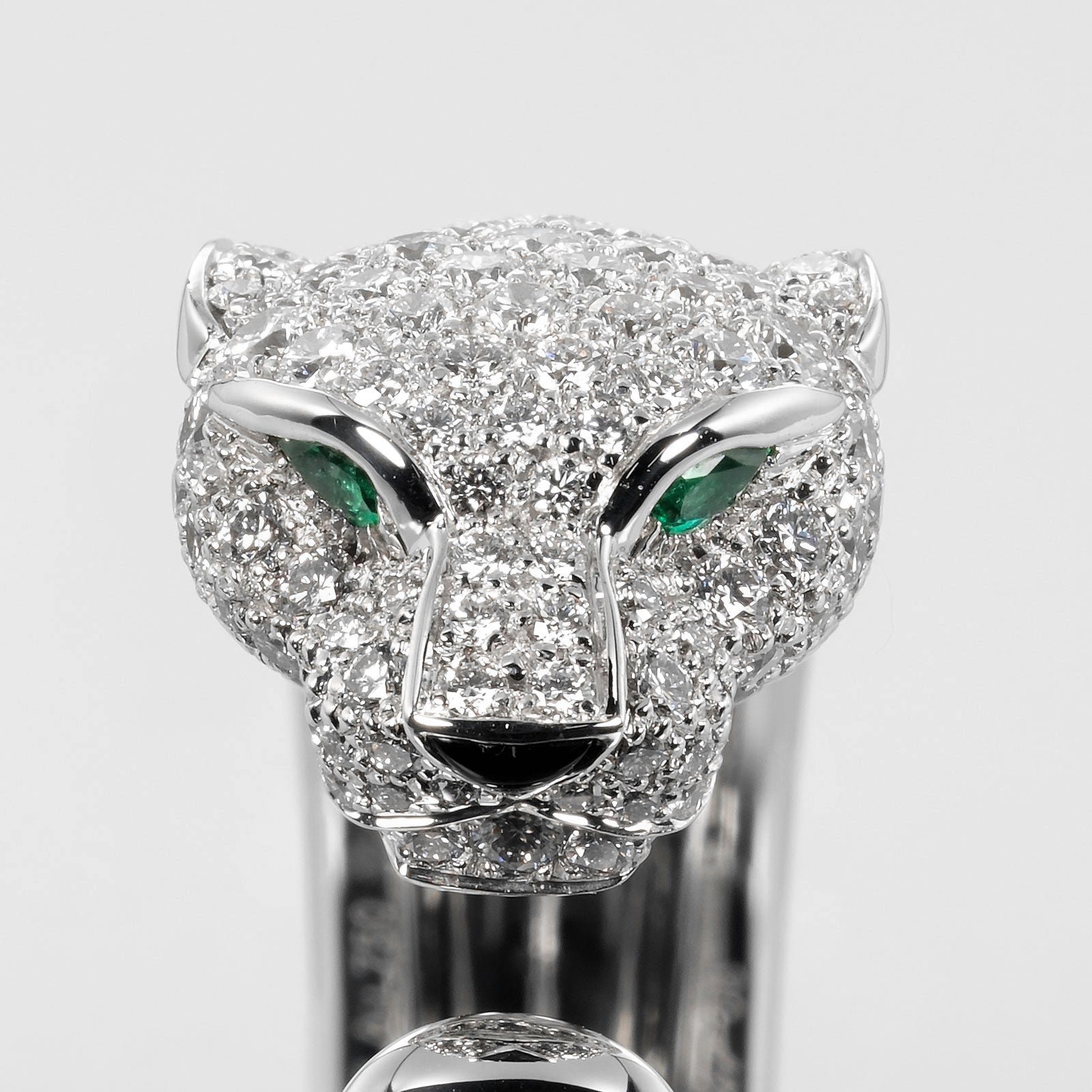 Cartier Panthere Ring K18 White Gold Diamond Emerald - Image 5