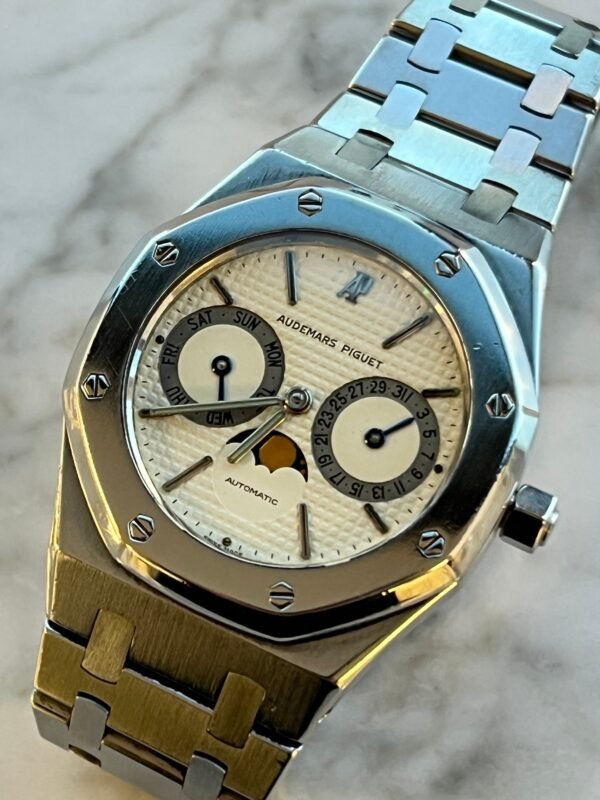 Audemars Piguet - Pre-owned Royal Oak Day-Date Moon Phase Stainless Steel 25594ST - Image 3