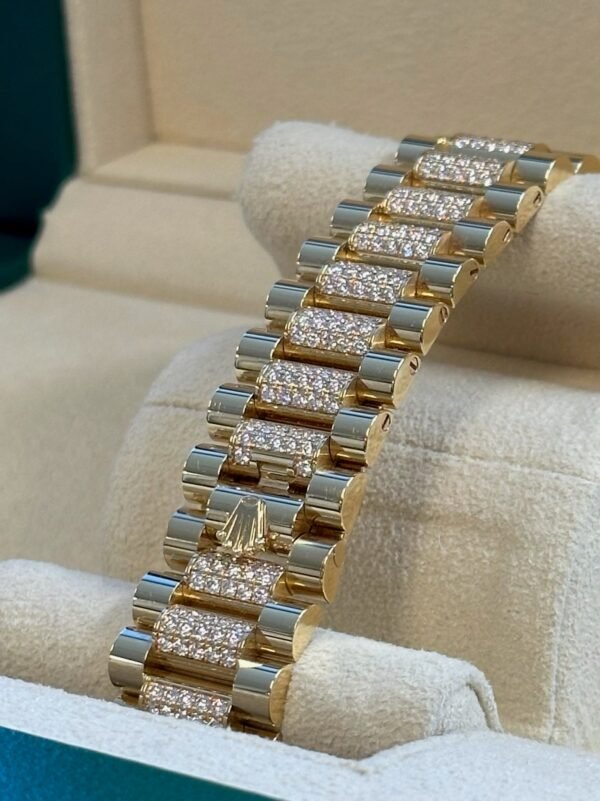 Rolex - Pre-owned Yellow Gold Day-Date 36mm Presidential Pave Rainbow Diamond Dial Diamond Bezel 128348RBR - Image 5