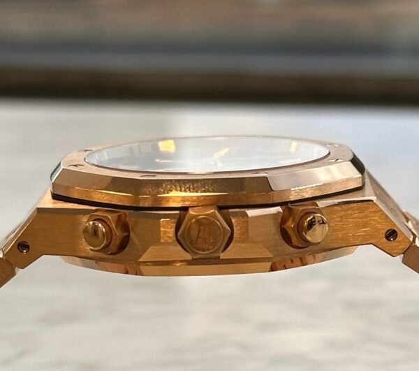 Audemars Piguet - Pre-owned Royal Oak Chronograph Chocolate Dial 26239OR - Image 8