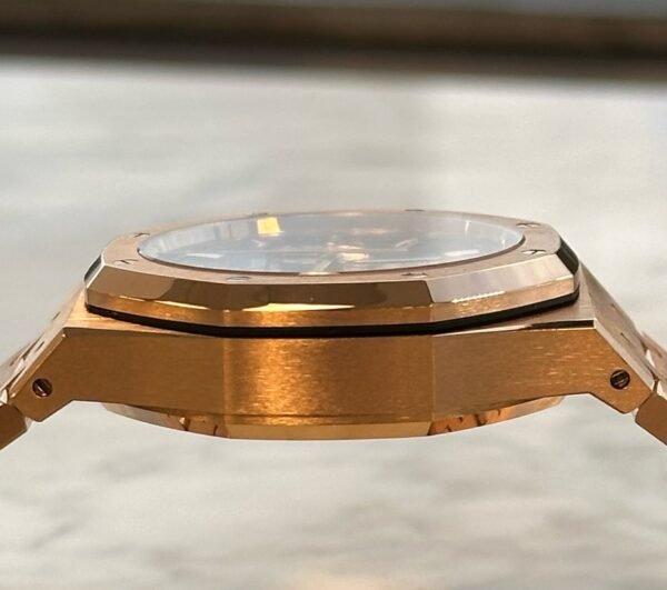 Audemars Piguet - Pre-owned Royal Oak Chronograph Chocolate Dial 26239OR - Image 9