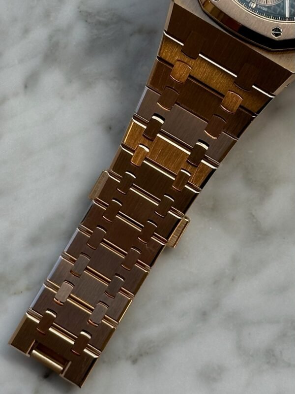 Audemars Piguet - Pre-owned Royal Oak Chronograph Chocolate Dial 26239OR - Image 6