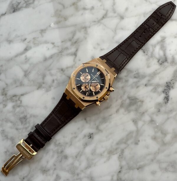 Audemars Piguet - Pre-owned Royal Oak Chronograph Chocolate Dial 26331OR - Image 3