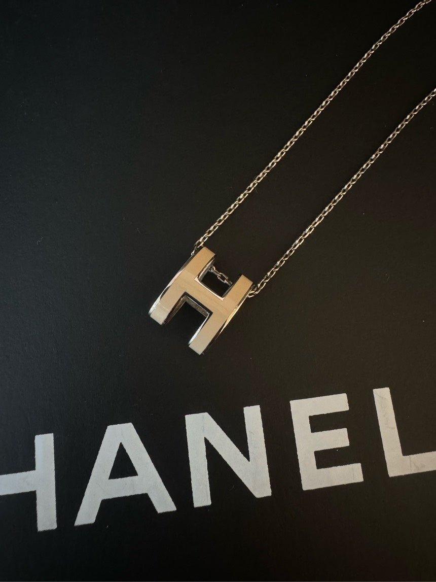 Hermes Large Milk Tea H Pop Necklace - Image 5
