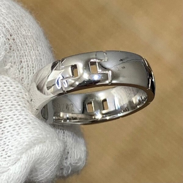 Preloved Hermes 750wg White Gold Ring - Image 4