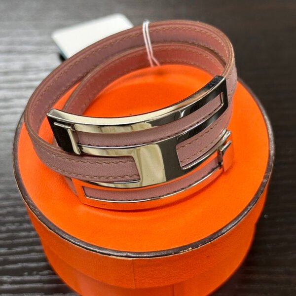 Pre-loved Hermes H Bracelet Mauve Leather and Palladium Plated Bracelets - Image 4