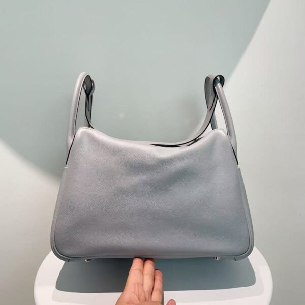 Hermès Lindy Bag in Gray Leather - Preloved Handle Bag - Image 3