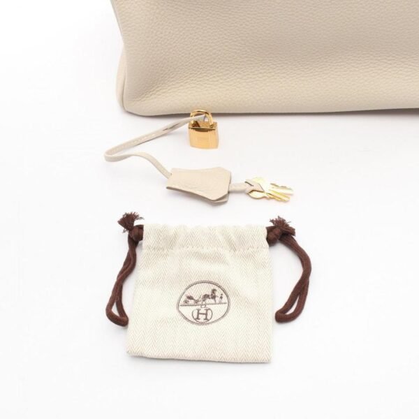 Pre-loved HERMES Birkin 30 Light Beige Clemence Leather Gold Hardware Handbag - Image 11