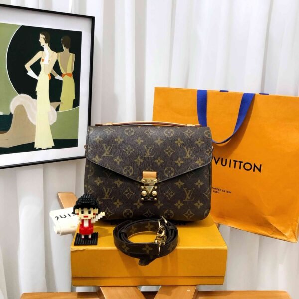 Louis Vuitton Monogram Canvas Messenger Bag in Brown - Image 6
