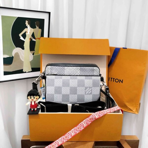 preloved Louis Vuitton trio brand new full set