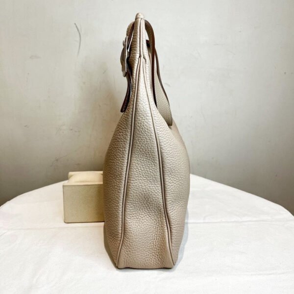 Hermès Nude Color Hobo Bag in Grain Leather - Image 5